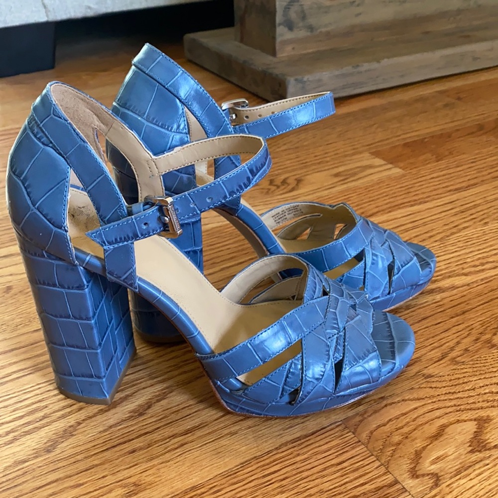 Gorgeous Michael Kors heels!!!